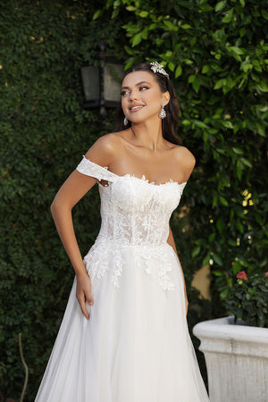 Timeless Grace: The 'Ivory Whisper' Wedding Gown