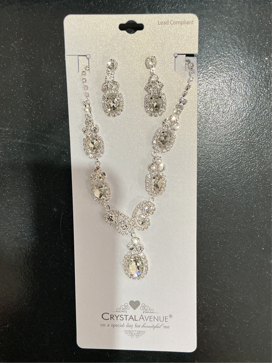 Crystal Avenue "Teardrop Radiance" Jewelry Set