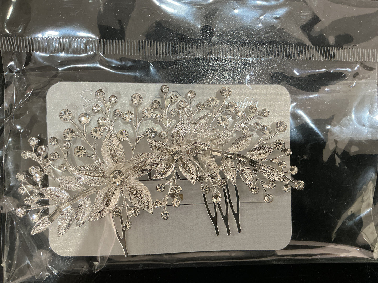 Pearlescent Crystal Bloom Comb