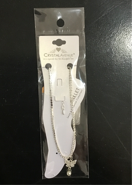 Sparkling Butterfly Anklet: Delicate Crystal Chain with Charming Butterfly Charm