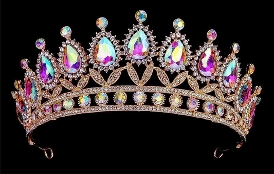 Sunburst Majesty: Regal Gold Crown with Ruby Accents