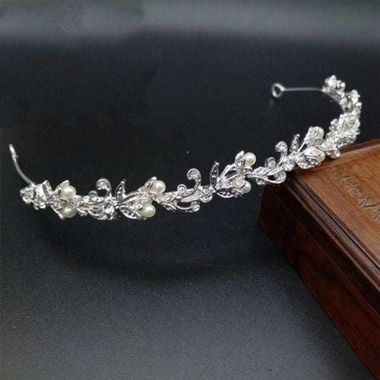 Ethereal Bloom: Pearl & Crystal Bridal Tiara
